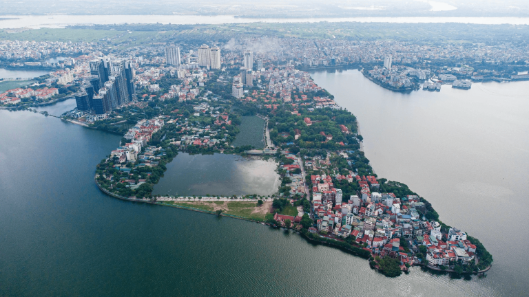 BĐS Tây Hồ luôn là hàng "HOT" trên thị trường.